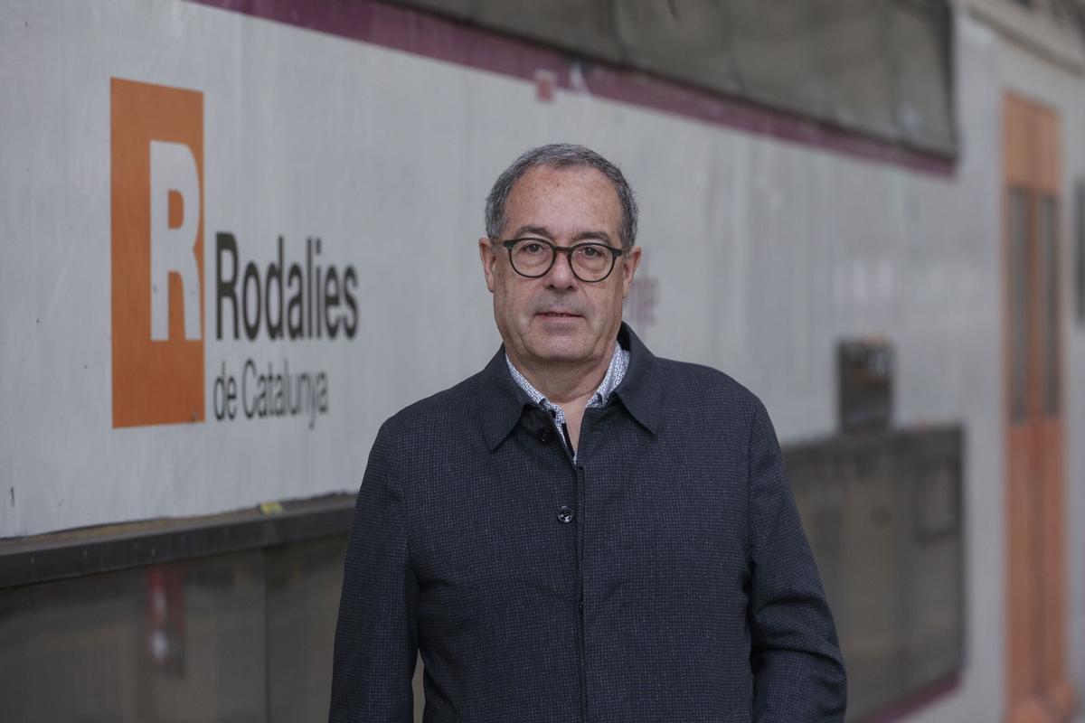 GRAFCA8122 BARCELONA 02/04/2023.- El coordinador del plan de Rodalies en Cataluña, Pere Macias, analiza en una entrevista con EFE la marcha de las inversiones acometidas en la primera fase de este plan. EFE/Quique Garcia