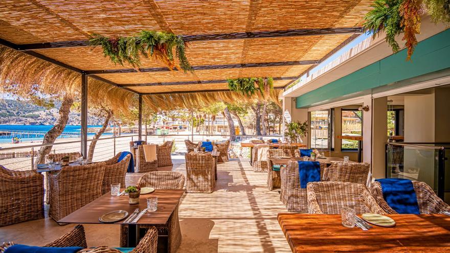¿Conoces el Beach Club de Mallorca con las mejores fiestas temáticas del verano y espectaculares terrazas junto al mar?