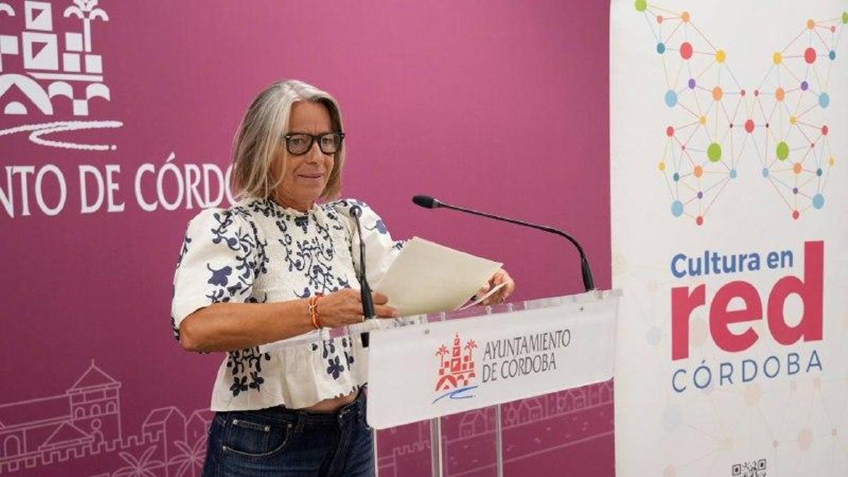 Isabel Albás presenta el balance del programa 'Cultura en red'.