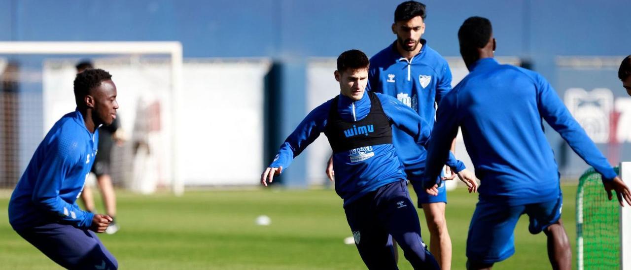 Los blanquiazules, durante un entrenamiento de esta semana.