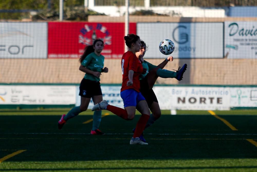 El representante ibicenco en la Liga Autonómica femenina arranca goleando al Atlético Collerense en una temporada muy ilusionante para el club verdinegro