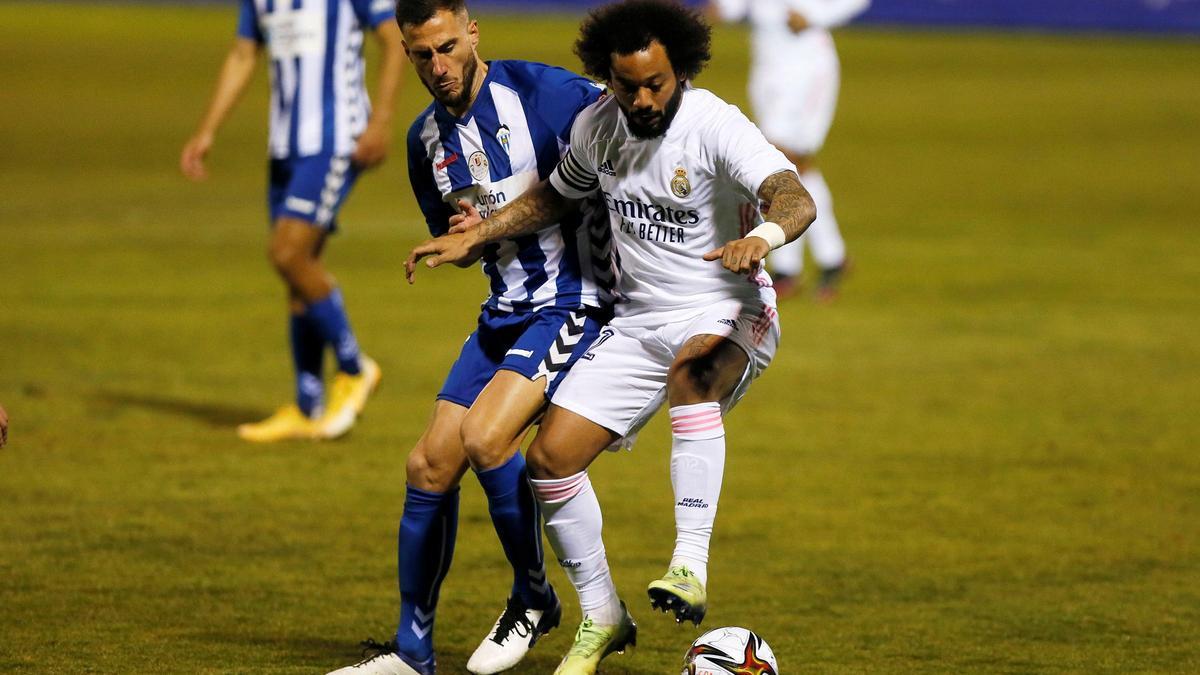 Alcoyano - Real Madrid: El Alcoyano hace historia y elimina al Madrid de la Copa del Rey (2-1)