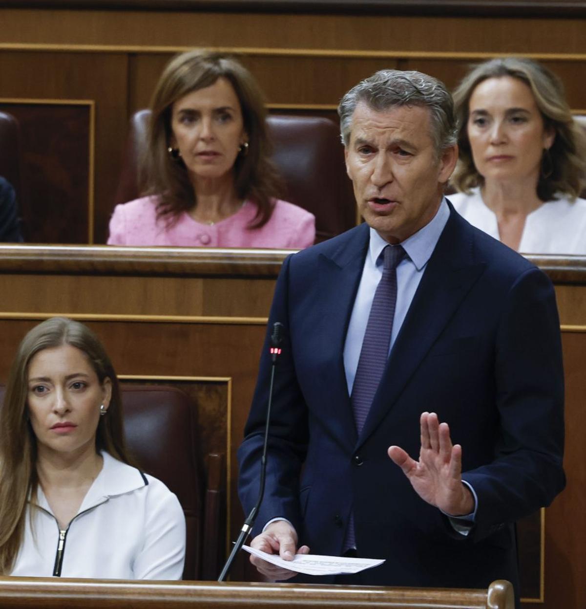 Feijóo i Sánchez se les tenen amb acusacions mútues de corrupció