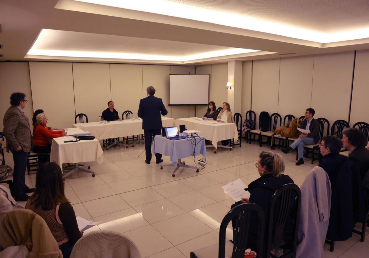 Uno de los ejercicios simulados durante las jornadas de oratoria.