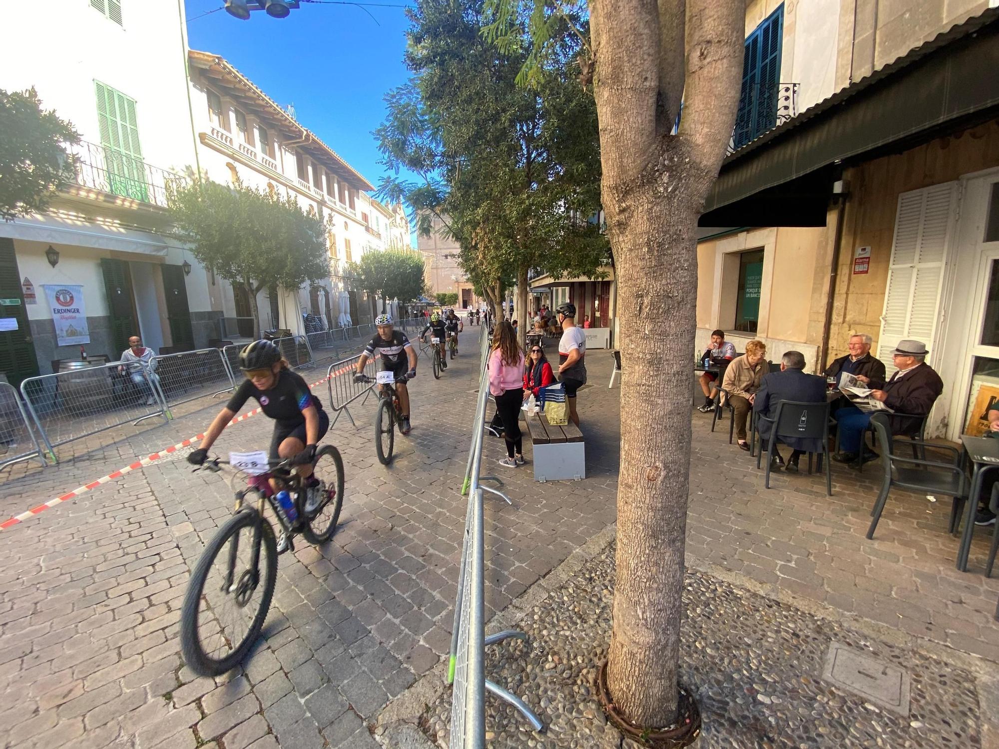 Éxito de participación en la carrera solidaria 'Volta am sitra' de Porreres