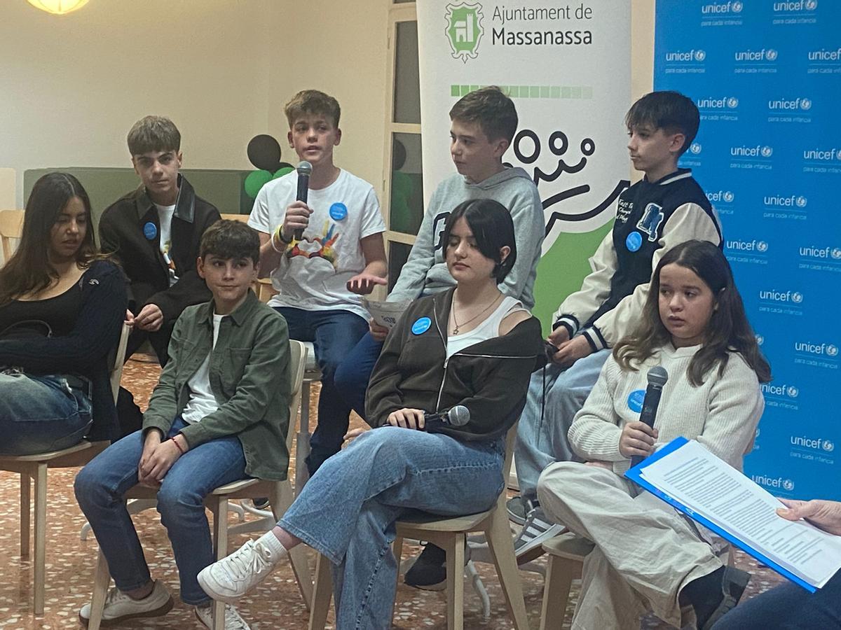 Niños y niñasque han participado en el proceso participativo.