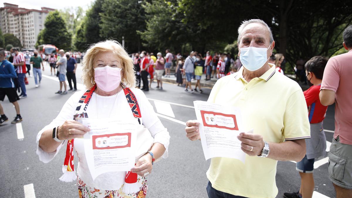 Galería de fotos: así volvió el público a El Molinón