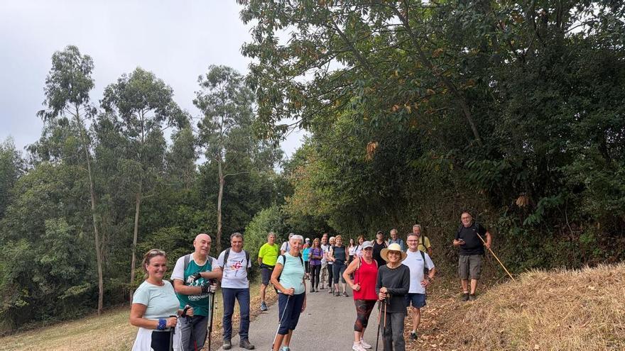 Las rutas por Grado del Grupo Montañero Moscón, en imágenes