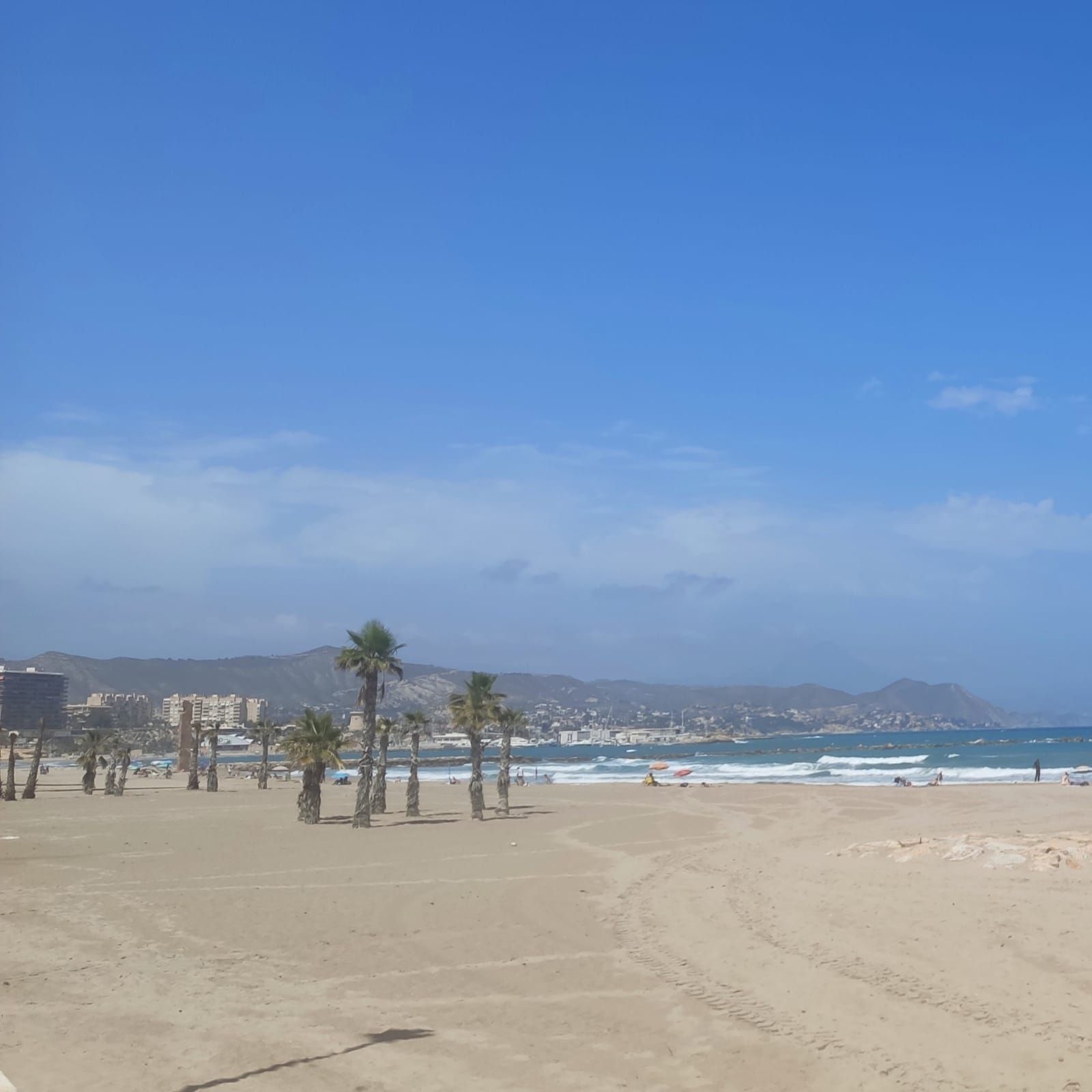 Litoral de El Campello: 23 km de playas sin humo