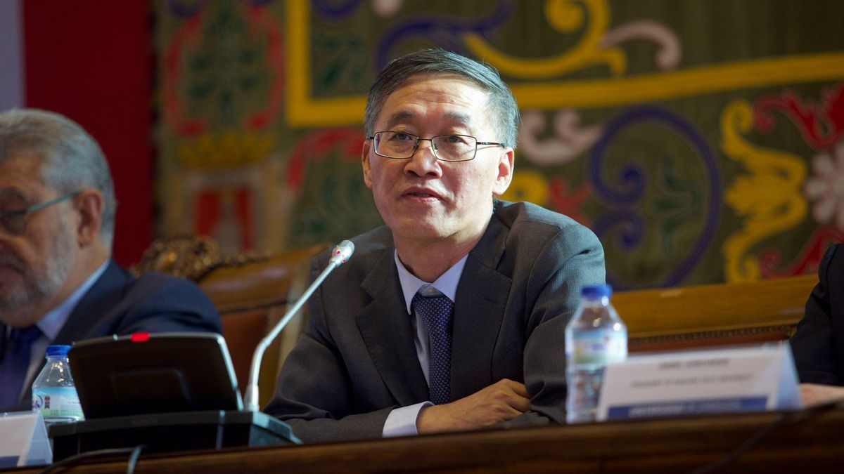 El embajador chino en España, Yao Jing, en un acto este miércoles en la Universidad de Zaragoza.