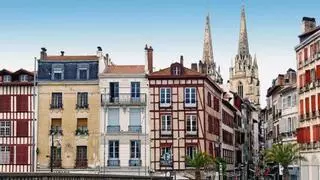 La preciosa francesa que es perfecta para una escapada: está a menos de 20 kilómetros de España