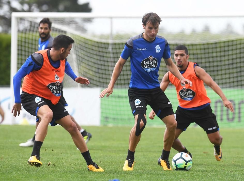 Pepe Mel programa una sesión exigente para insistir en aspectos tácticos.