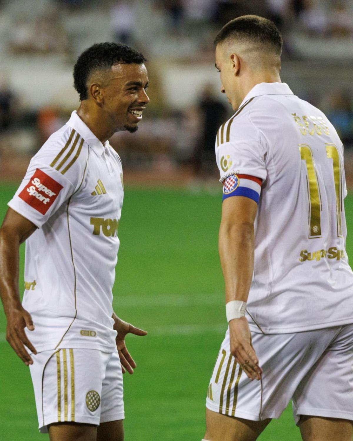 Dalisson, a la izquierda, celebra un gol con el Hajduk Split.