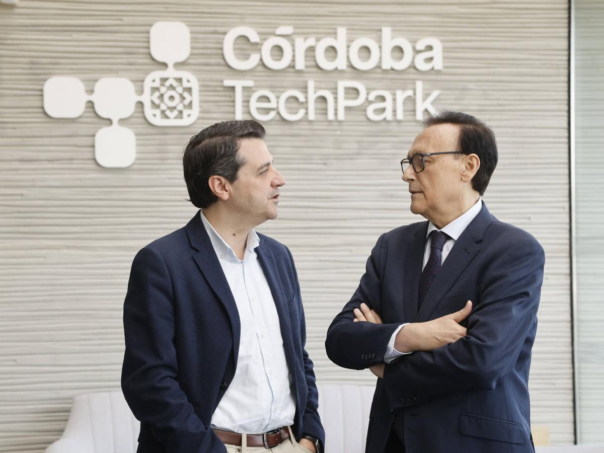 A.J.González Córdoba Juan Antonio Caballero José María Bellido, junto al consejero de Universidad, Investigación e Innovación, José Carlos Gómez Villamandos, participan en la presentación de la nueva imagen corporativa del Parque Tecnológico de Córdoba Córdoba Techpark tech park