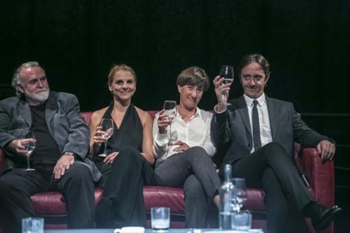 Andreu Benito, Sandra Monclús, Mònica Glaenzel i Joan Carreras. Andreu Benito, Sandra Monclús, Mònica Glaenzel i Joan Carreras.