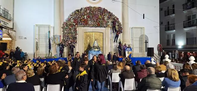 La ofrenda de flores a la patrona de Benidorm