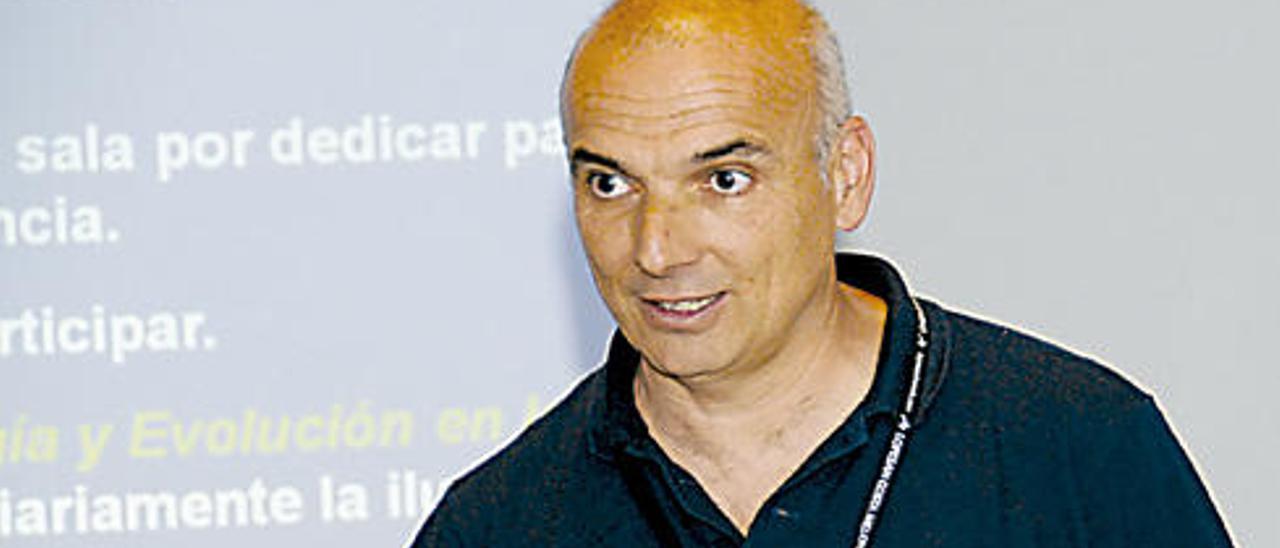 El investigador y profesor Miguel Nogales.