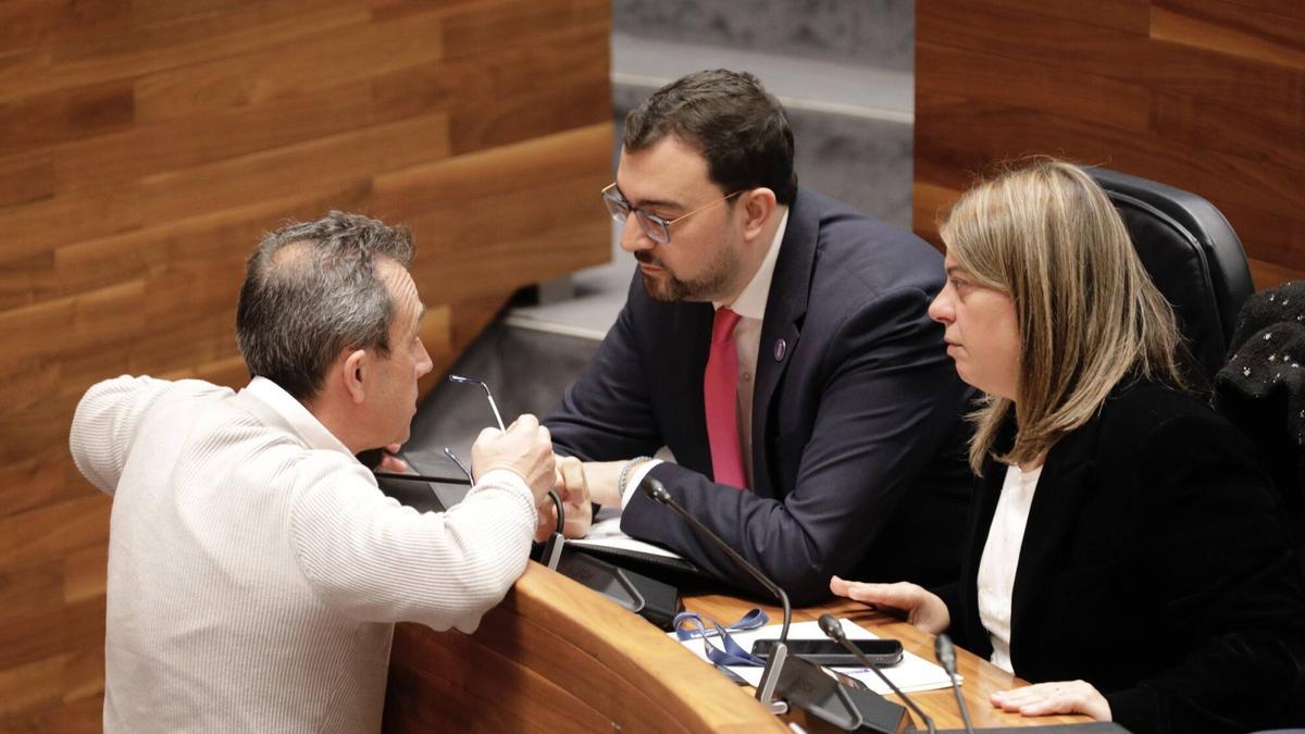 El PSOE sopesa pedir a IU que no se presente en las alas de Asturias para frenar a la derecha