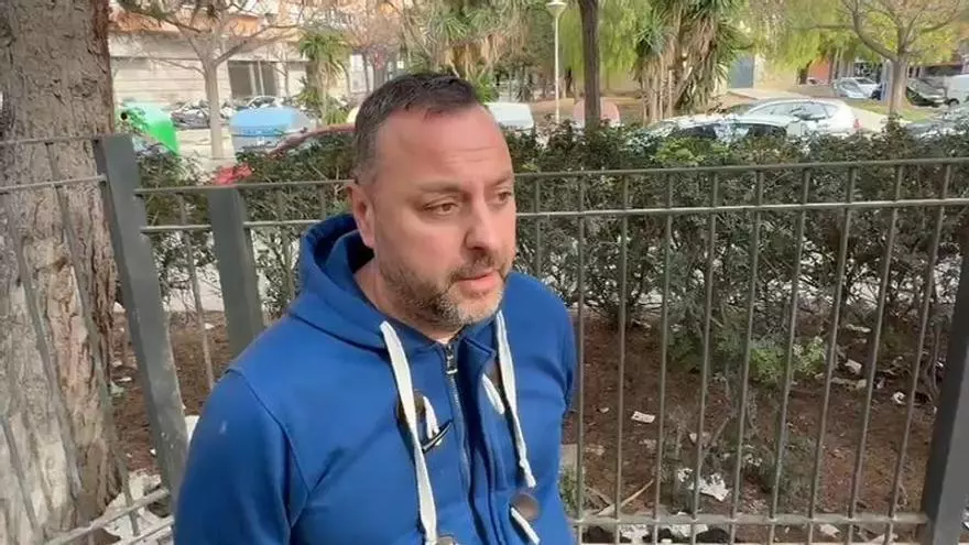 Quejas por la basura acumulada en el parque de perros de Gran Vía en Alicante