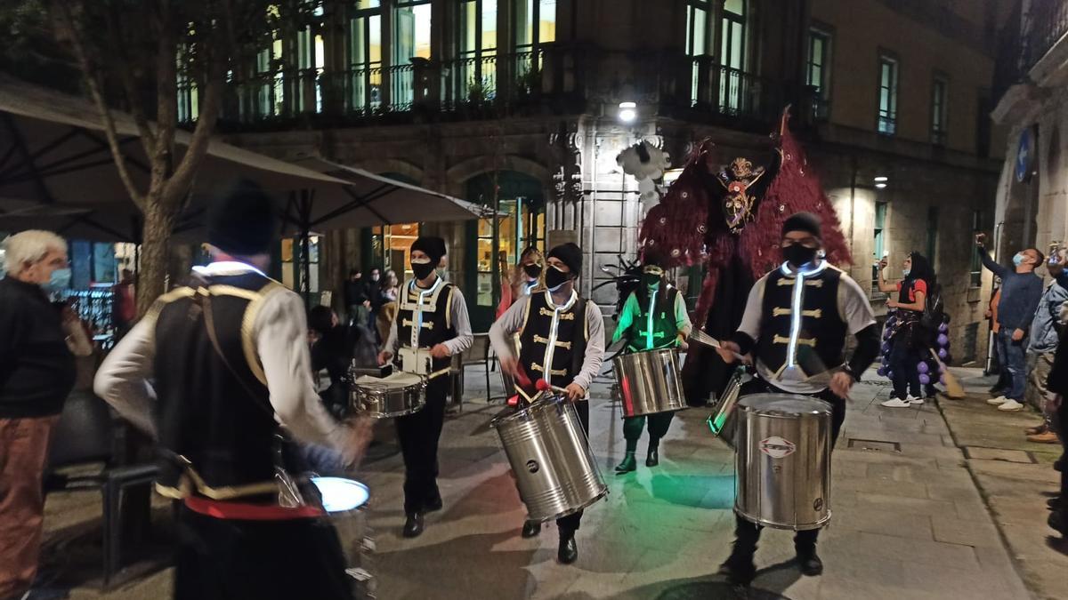 Animación por las calles de Vigo para celebrar el Samaín.