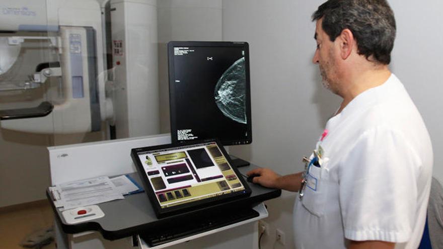 Mamógrafo donado por la Fundación a un hospital gallego.