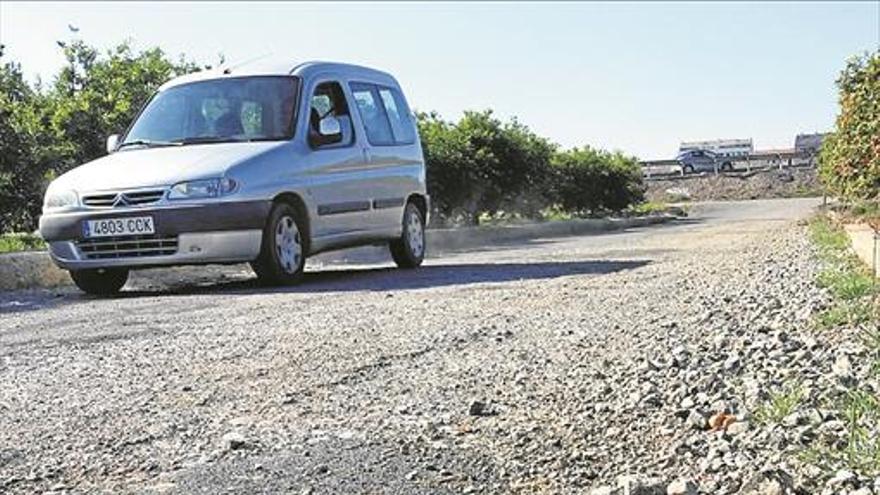 210.000 € para reasfaltar las vías rurales más deterioradas