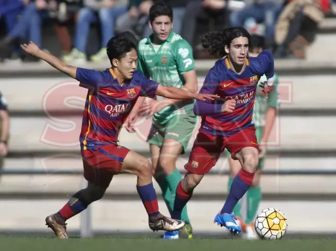El jugador coreano Lee debutó con el Juvenil A del FCBarcelona