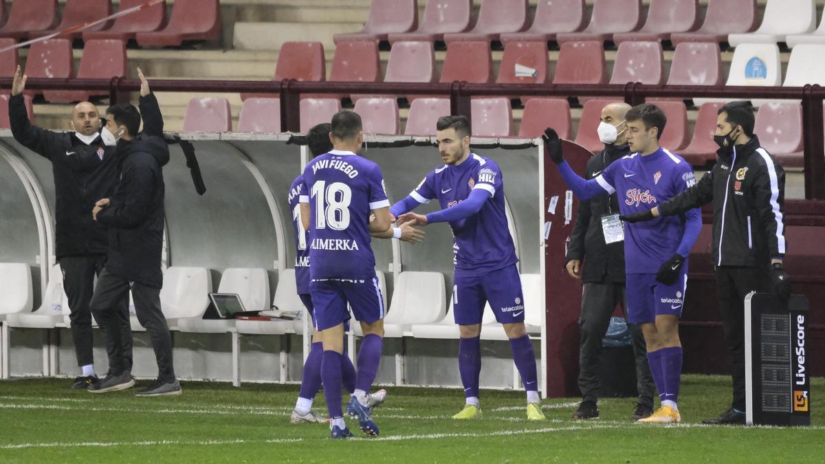 El partido del Sporting ante el Logroñés, en imágenes