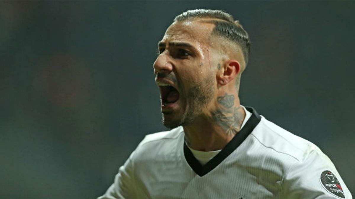 Quaresma marcó un golazo con el exterior en su último partido en Turquía