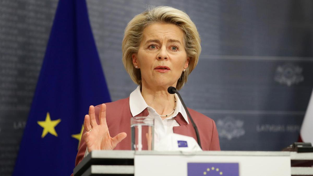 Ursula von der Leyen, durante su rueda de prensa este domingo.