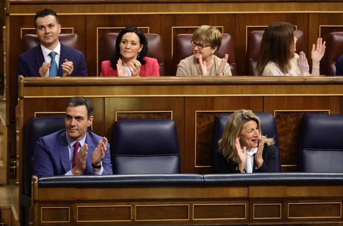 El presidente del Gobierno, Pedro Sánchez, y la vicepresidenta segunda y ministra de Trabajo, Yolanda Díaz.