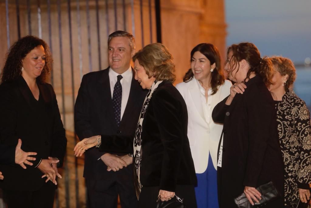 La reina Sofía asiste al concierto benéfico en la Catedral de Palma.