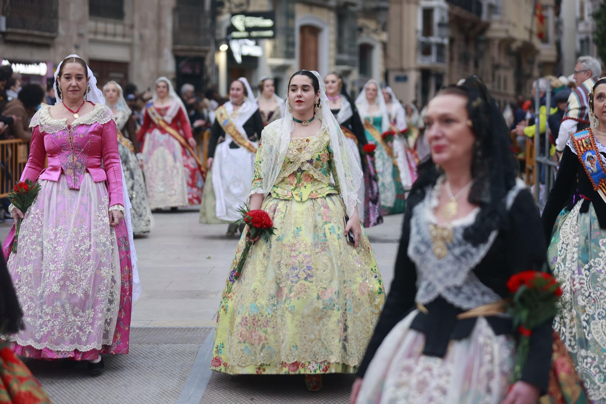 Búscate en el segundo día de ofrenda por la calle Quart (entre las 18:00 a las 19:00 horas)