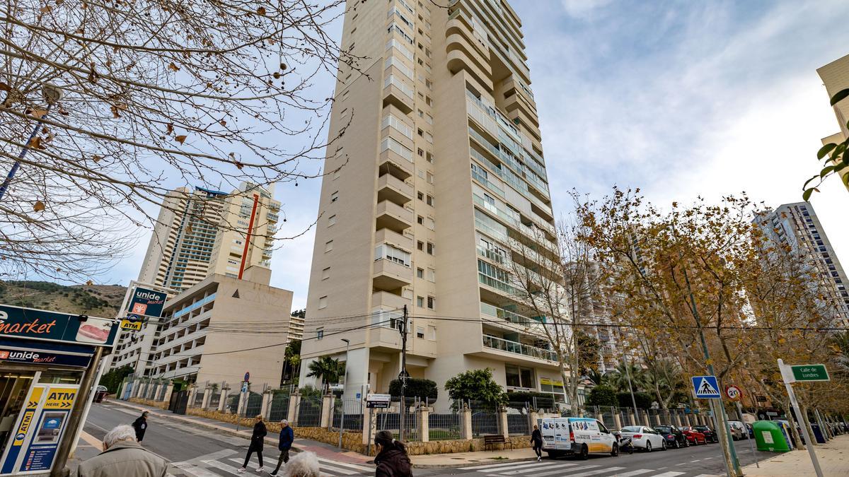 El edificio cuya comunidad de propietarios ha llevado al Ayuntamiento a juicio por las cuotas impagadas de un trastero.