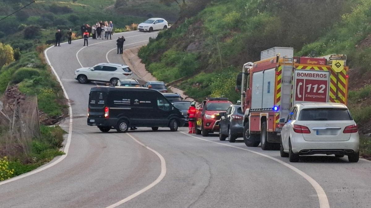 Despligue en la zona donde fue localizado el cuerpo.