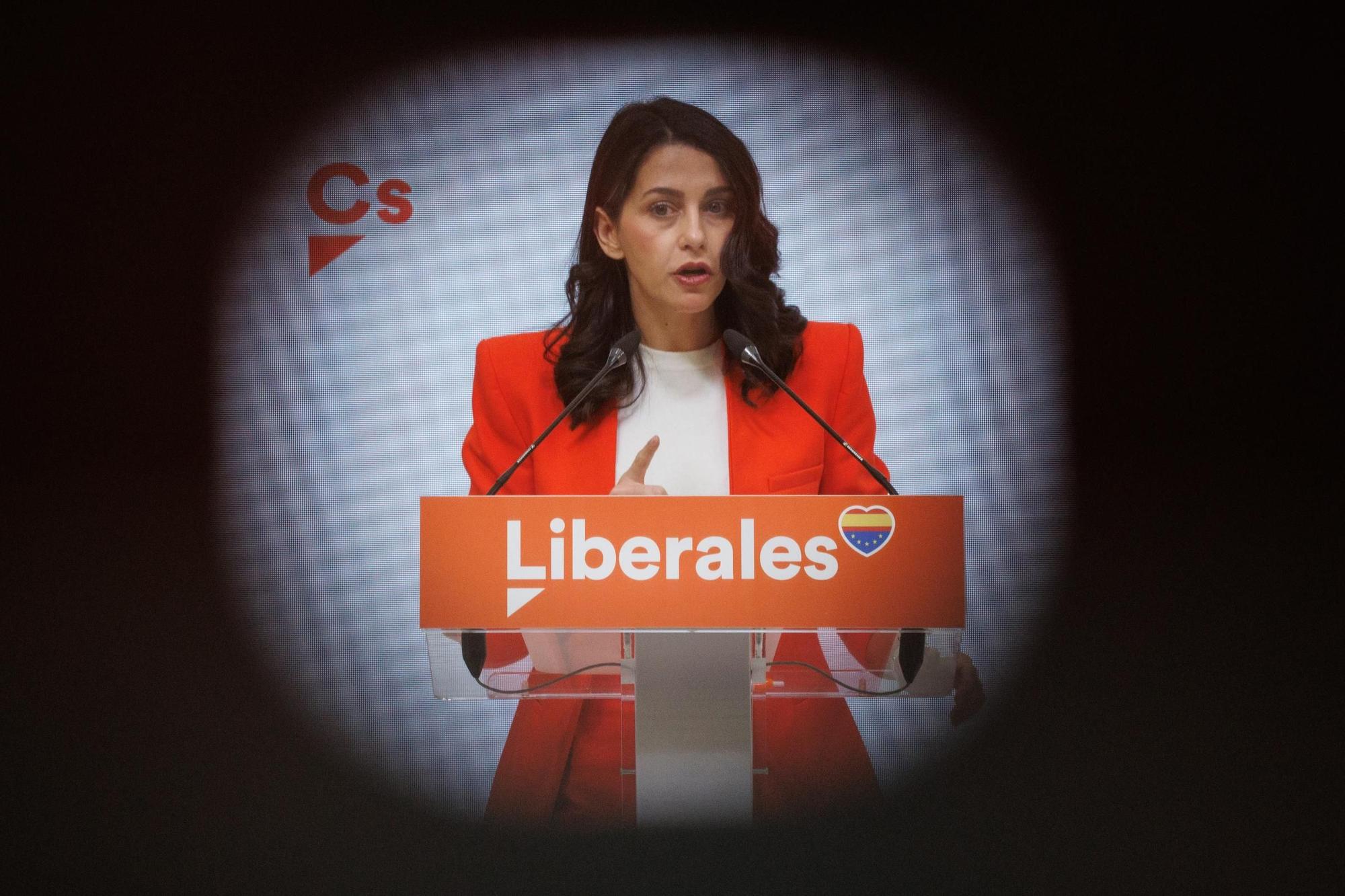 La presidenta nacional de Ciudadanos (Cs), Inés Arrimadas, durante una rueda de prensa, en la sede de su partido, a 5 de diciembre de 2022, en Madrid (España).