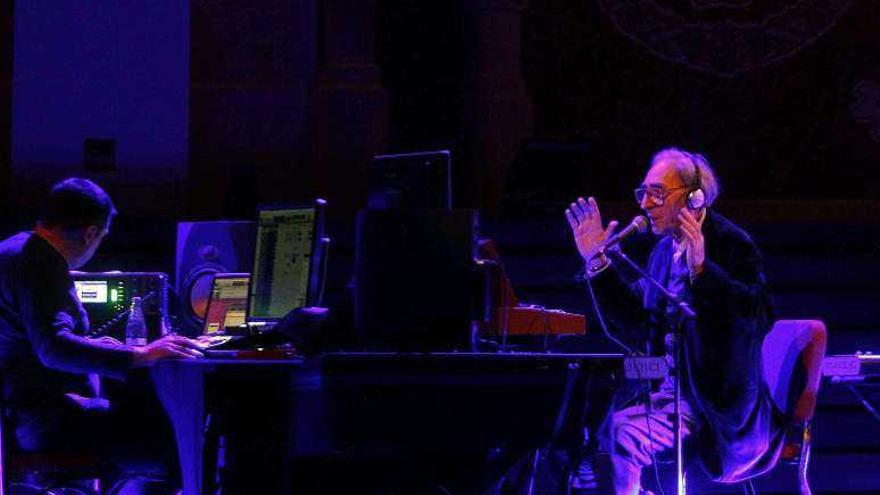 Franco Battiato, durante su concierto en Barcelona.