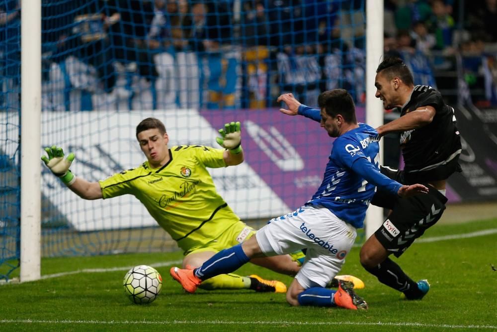 El Oviedo pierde ante el Valladolid