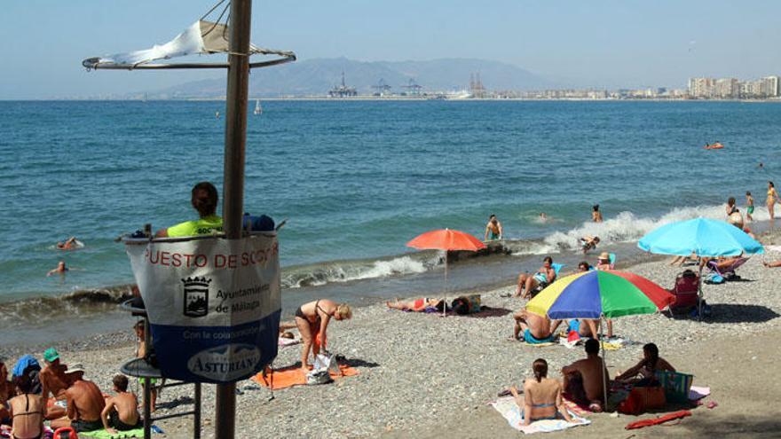 Vuelve a permitirse el baño en las playas de Málaga.