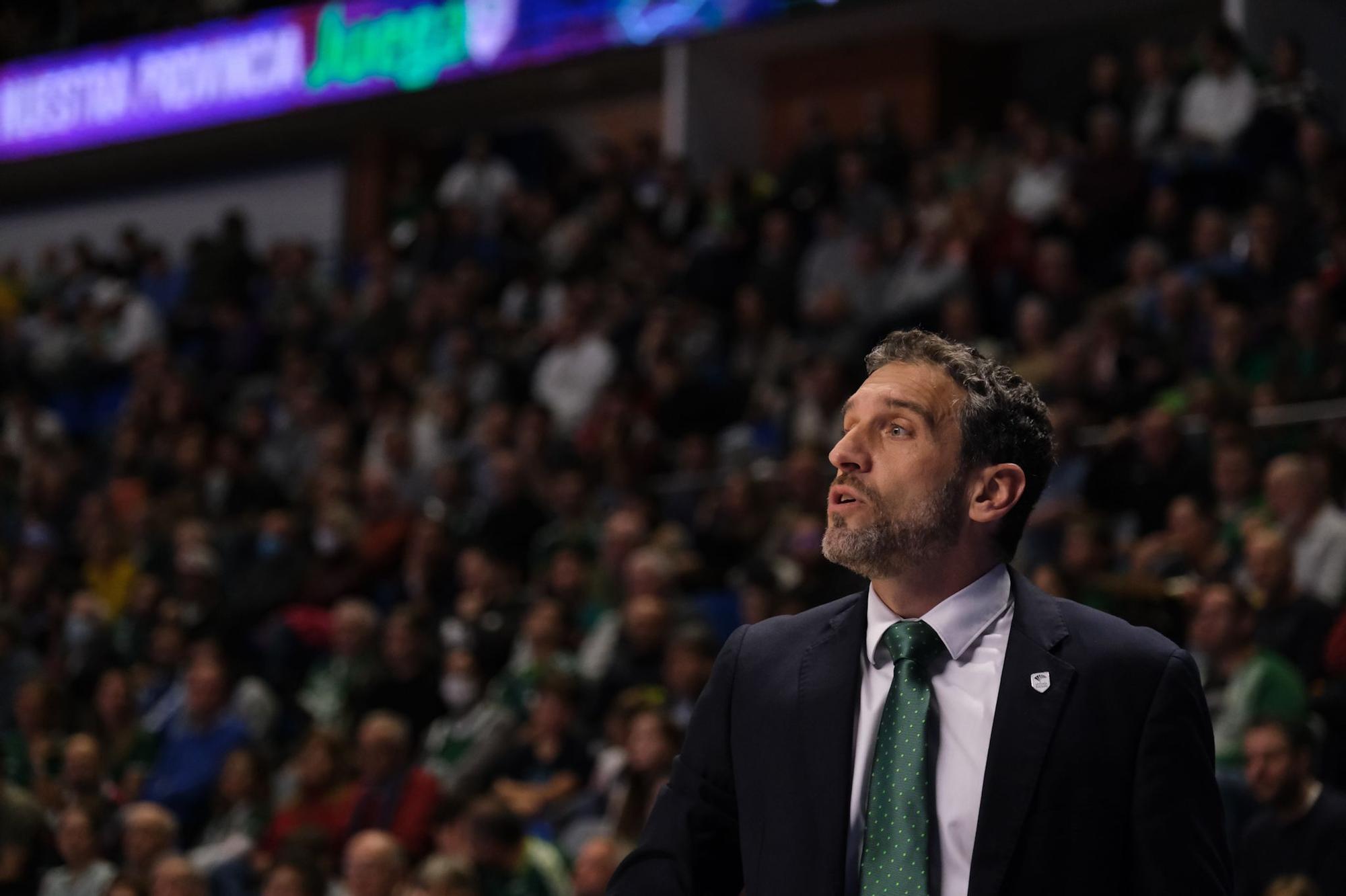 El Unicaja - Casademont Zaragoza de la Liga Endesa, en imágenes