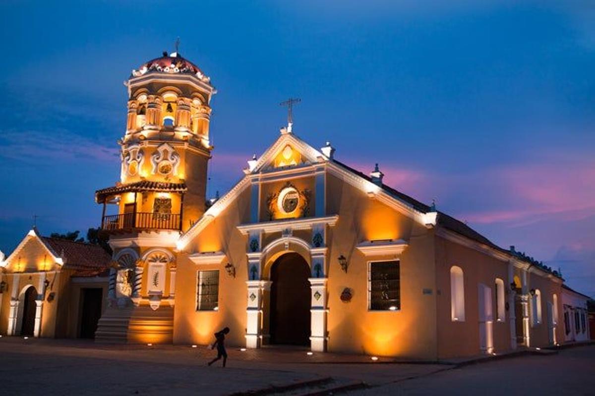 Iglesia de Santa Bárbara en Mompós, Departamento de Bolívar.