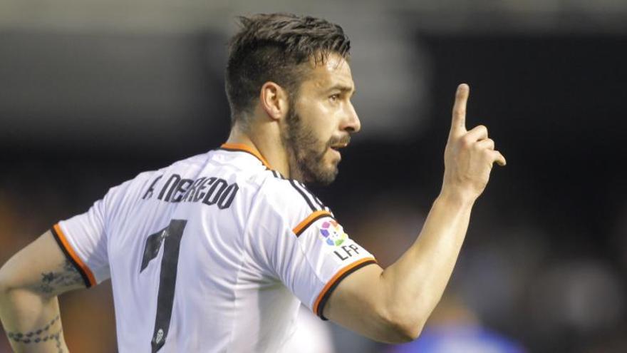 El City oficializa el traspaso de Negredo al Valencia