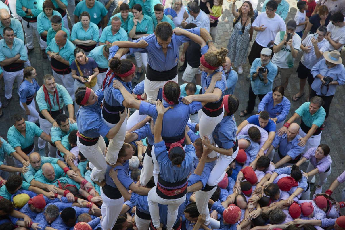 Les imatges de la jornada castellera per celebrar els 30 anys dels Marrecs de Salt
