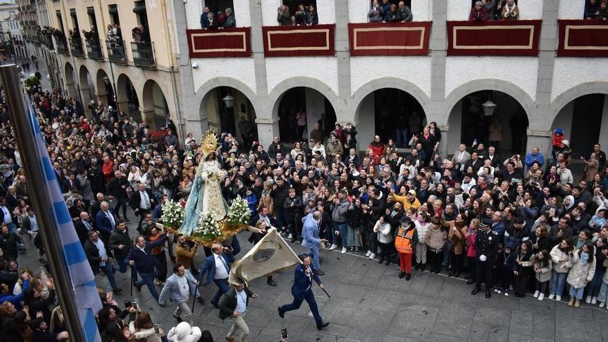 La lluvia no impide que Villanueva disfrute de ‘La Carrerita’