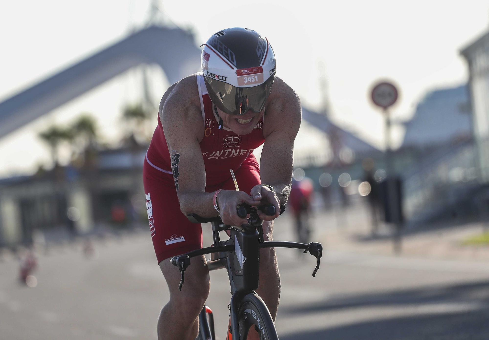 Búscate en las imágenes del campeonato de Europa de Triatlón . Distancia Olímpica