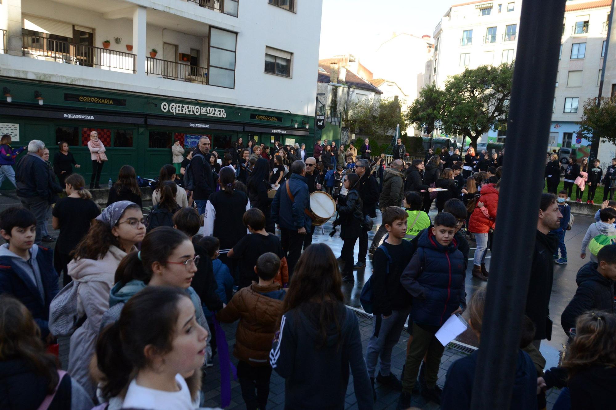 La celebración del Día Internacional contra las Violencias Machistas en Cangas