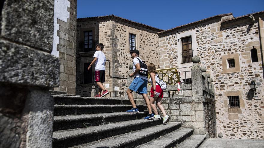 El turismo crece en Cáceres pese al descenso regional