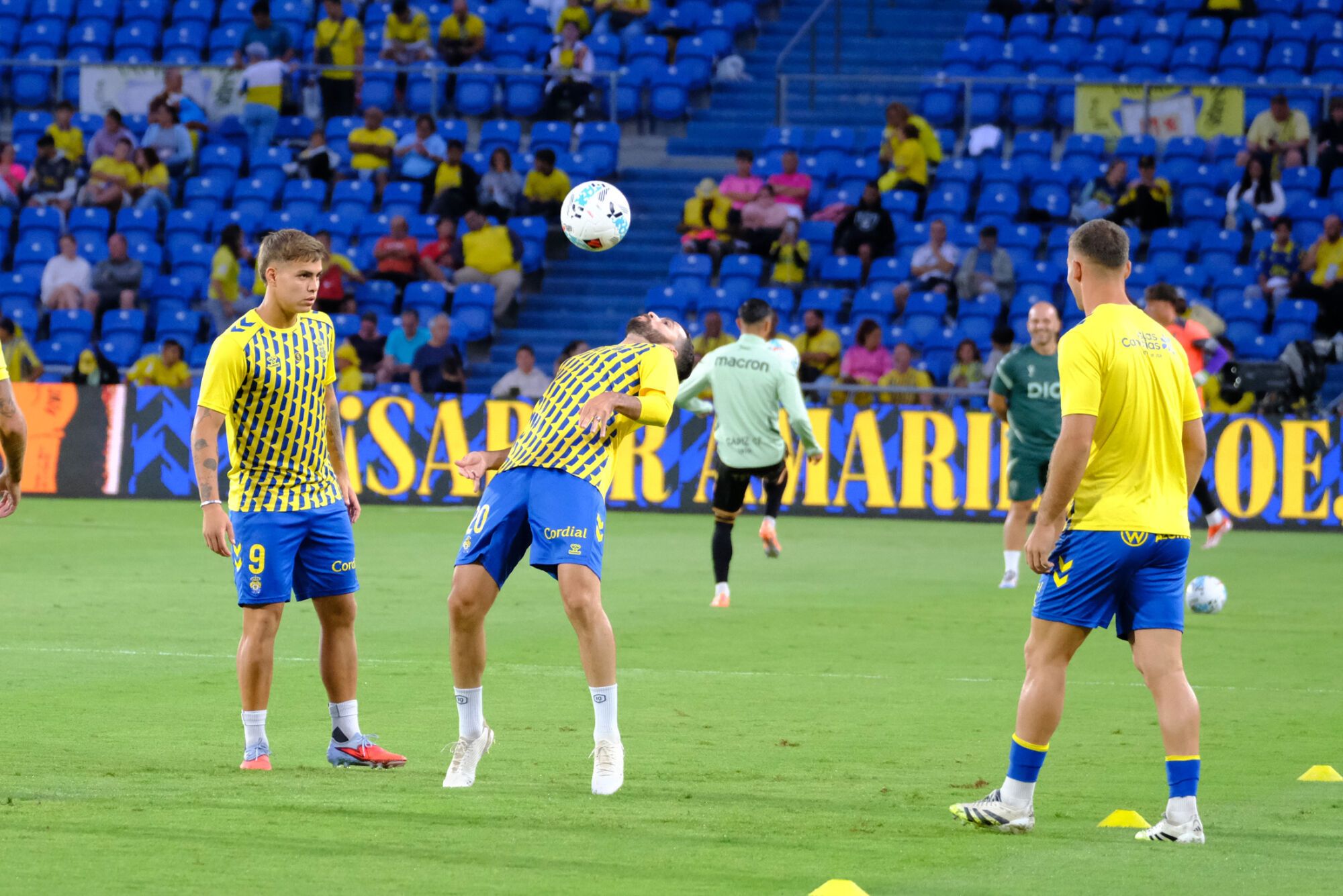UD Las Palmas- Cádiz | 05/10/2025  | 05/10/2025 | Fotógrafo: José Carlos Guerra