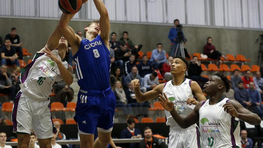 El Unicaja arranca con derrota su participación en la Euroliga júnior