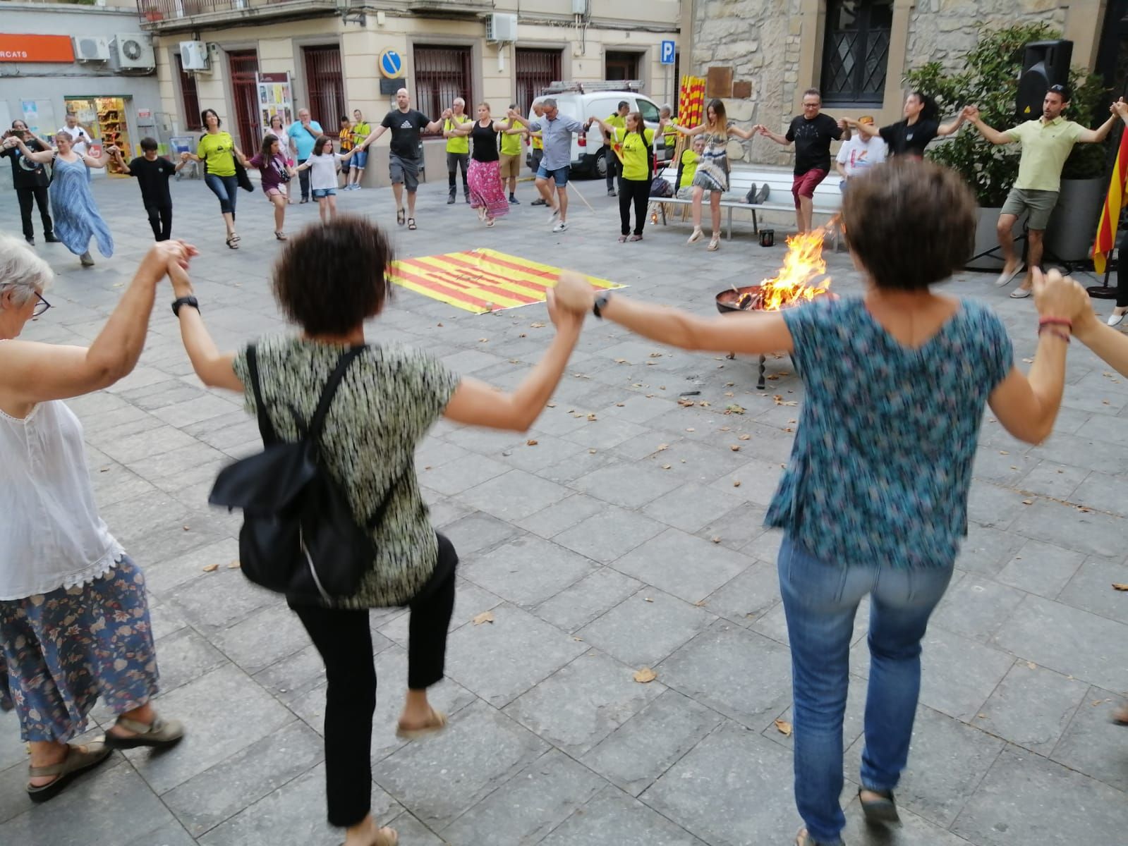 Sant Vicenç rep la flama del Canigó